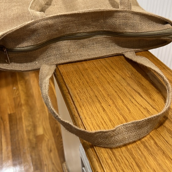 Island Beach Ready 🕶️Can’t believe I’m posting this! LV NWOT - Picture 11 of 11